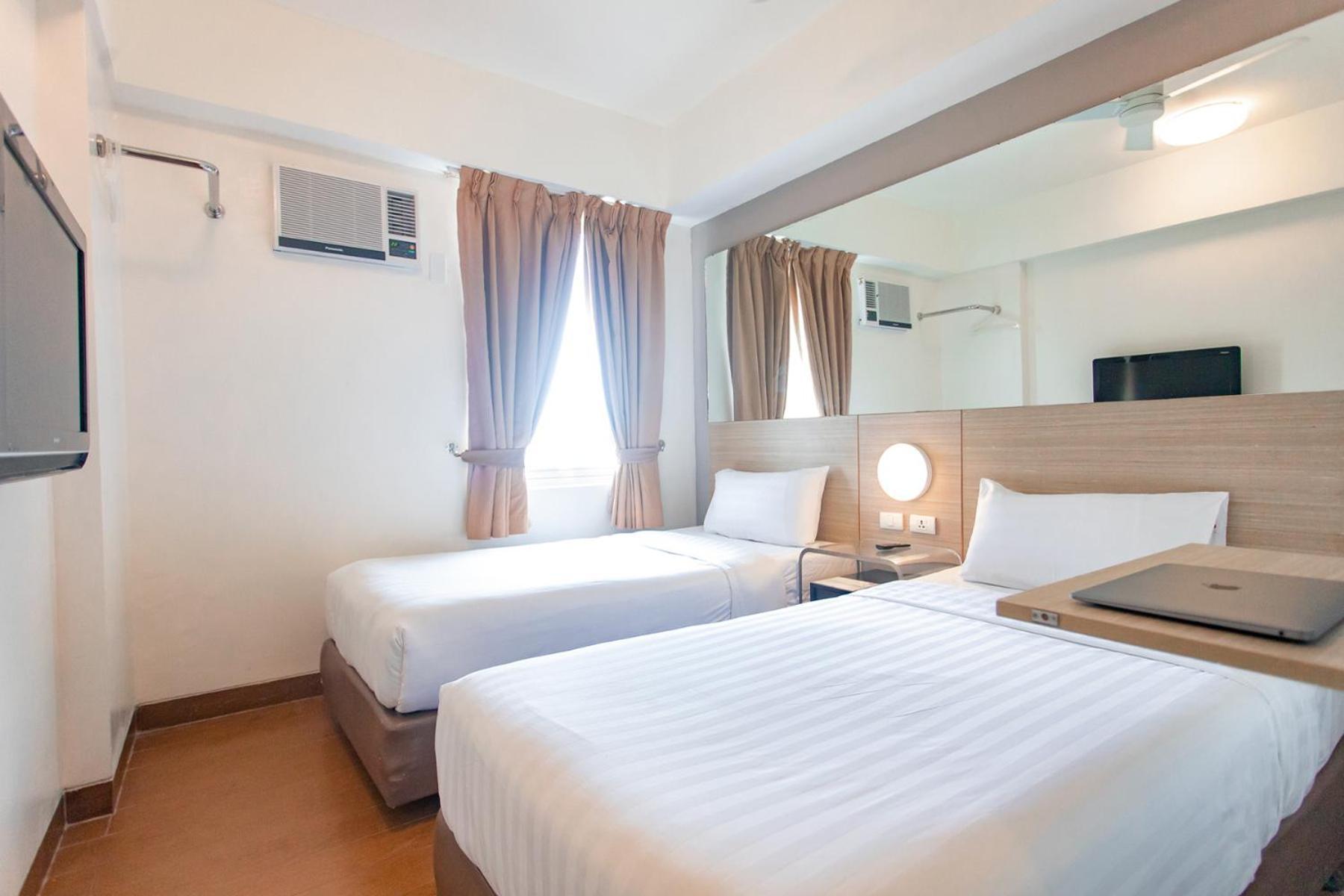 Red Planet Manila Malate Mabini Hotel Buitenkant foto